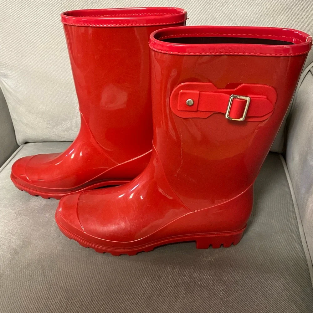 Women’s Rain Boots - Picture 2 of 5